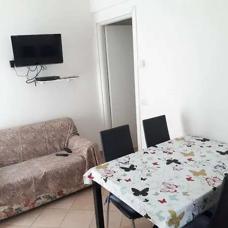 Enrica مونيلّي